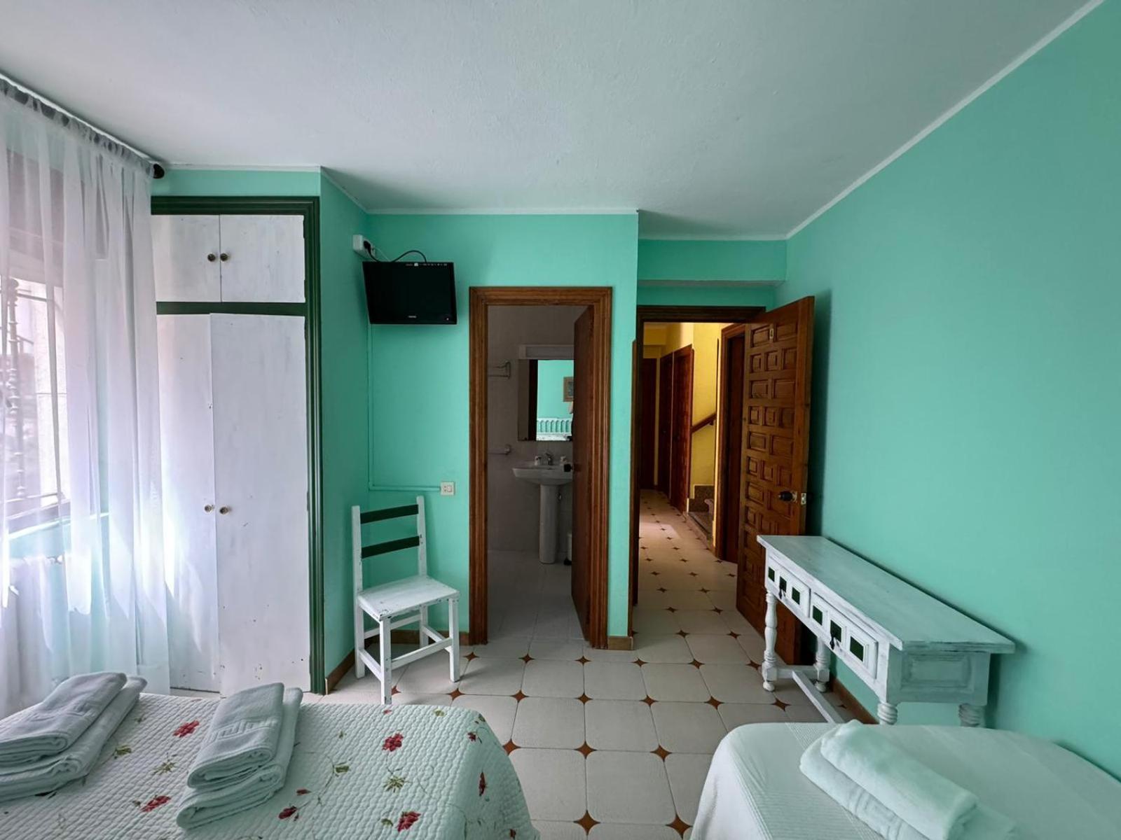 Hotel El Castanu De Cue Esterno foto